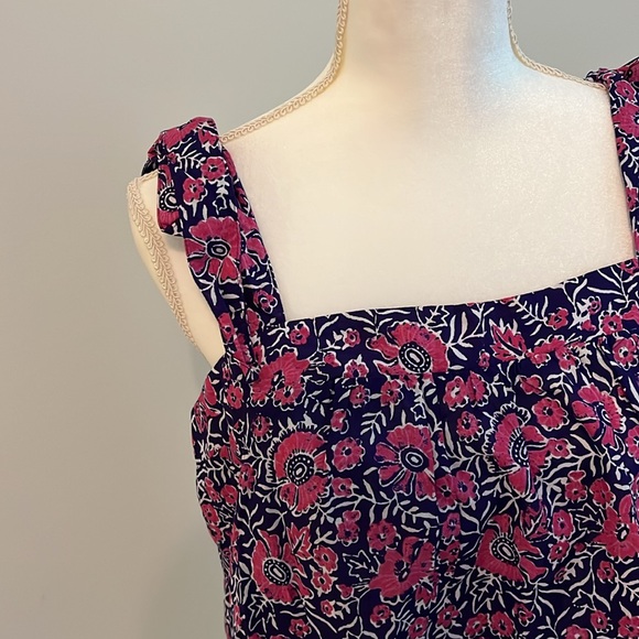 Gap Top - Picture 2 of 4